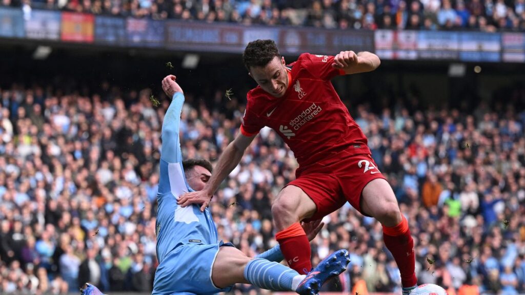 Man City Take on Liverpool in Premier League