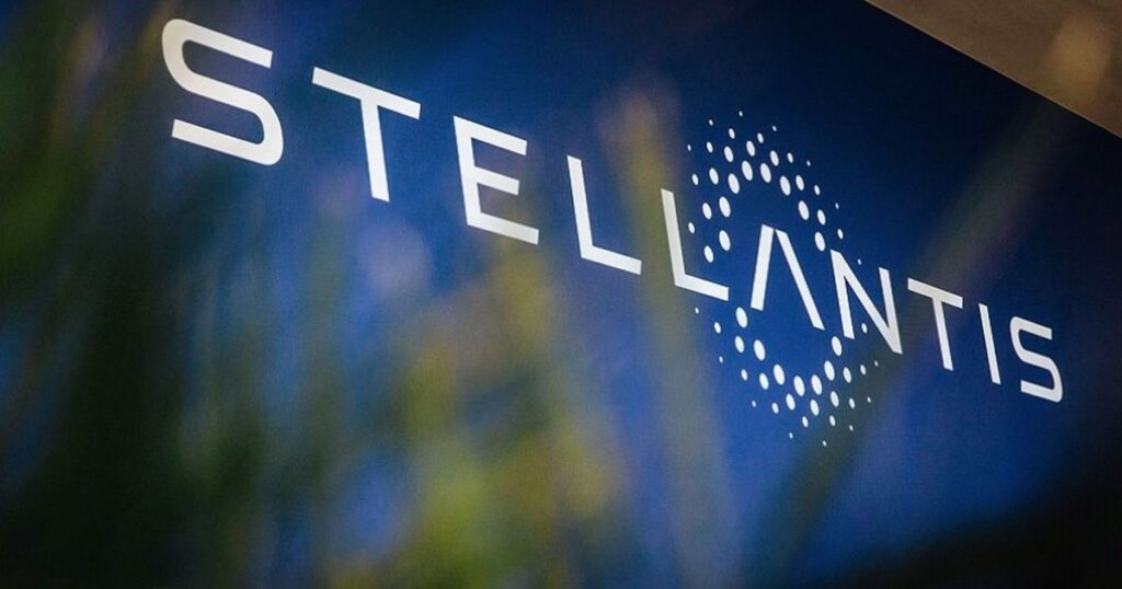 Stellantis expects sales growth, confirms margin forecast