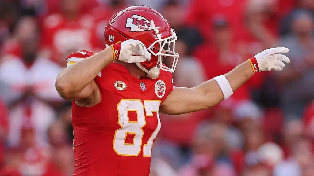 Travis Kelce's 179 yards headline Chiefs' win over Chargers