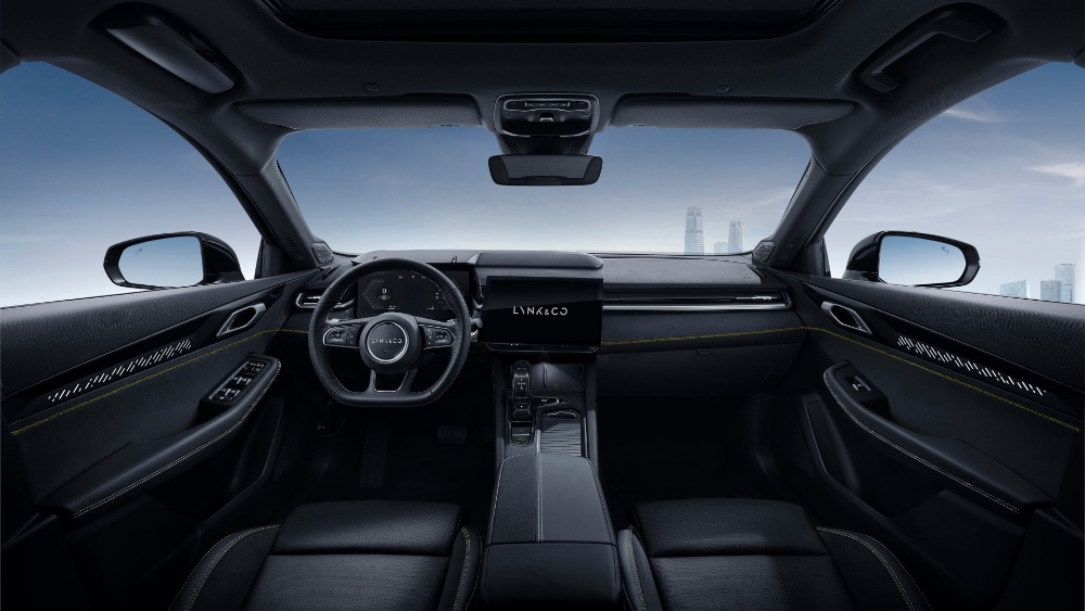 Interior Lynk & Co 03