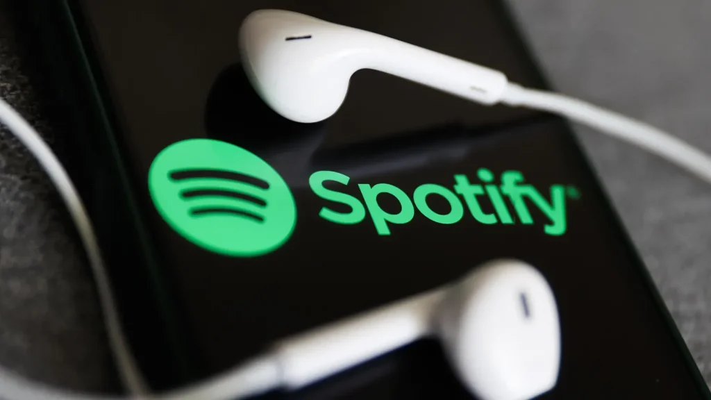 Bloomberg reported that Spotify, a Swedish streaming company, plans to raise monthly subscription fees in five critical markets by one to two dollars by the end of April, according to sources with knowledge of the situation. According to the sources, the United States is expected to increase prices later this year, and the United Kingdom, Australia, and Pakistan are among the markets in question. Spotify's stock price increased by 4.6% in early trading on the New York Stock Exchange in response to this news, reaching approximately $200,000. The price increase will assist in the reimbursement of expenses associated with the audiobook service, which was introduced last year and has become a popular service. As part of their paid subscription, Spotify permits users to listen to audiobooks for a maximum of 15 hours each month. The company incurs fees on subscribers who surpass the 15-hour monthly limit of the free service, despite the fact that it compensates publishers for the audiobooks. Consequently, the company generates minimal revenue from the service. Simultaneously, the organization intends to implement a new subscription tier that comprises music and podcasts exclusively, with audiobooks excluded, for a monthly fee of $11. If subscribers in this tier desire to listen to audiobooks on the Spotify platform, they will be required to make a separate payment.