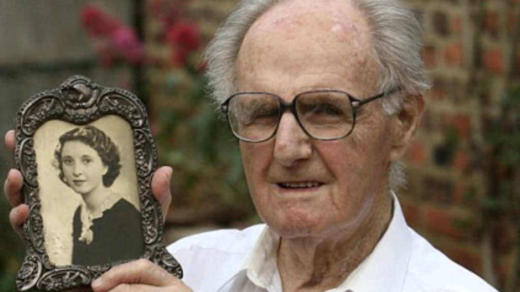 D-Day 'An act of love saved my grandpop' - how a framed photo of veteran's wife saved his life